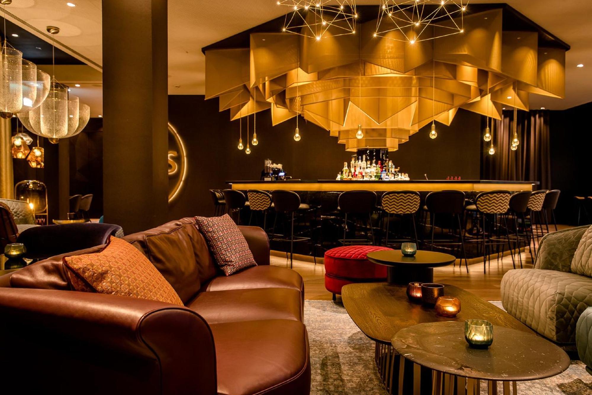 Motel One อาเคิน ภายนอก รูปภาพ