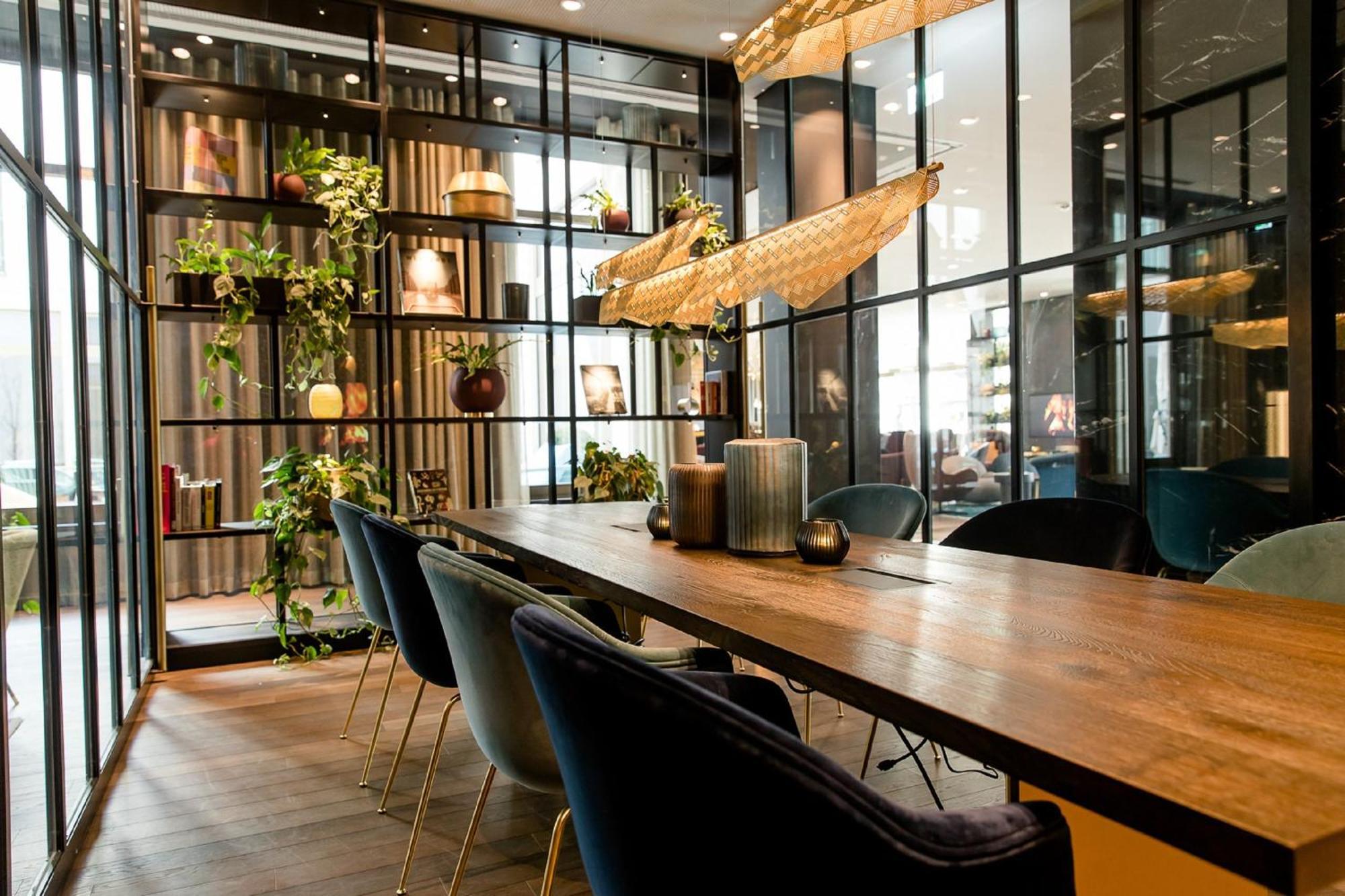 Motel One อาเคิน ภายนอก รูปภาพ